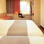 Ibis Centre