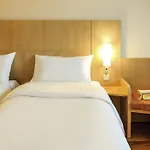 Ibis Centre