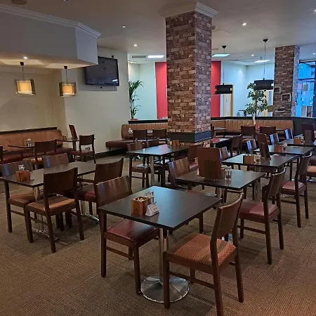 Ibis Carlisle Centre Hotel 2*