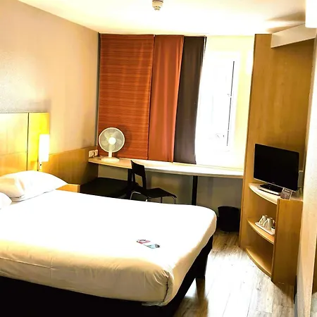 ホテル Ibis Centre 2*