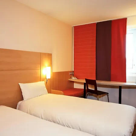 Hotel Ibis Centre 2*