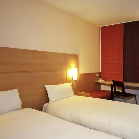 Ibis Centre ホテル 2*