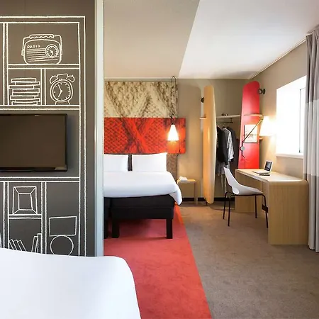 Ibis Centre 2*