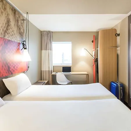 Ibis Centre 2* Карлайл