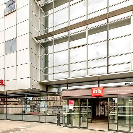 Ibis Centre 2*