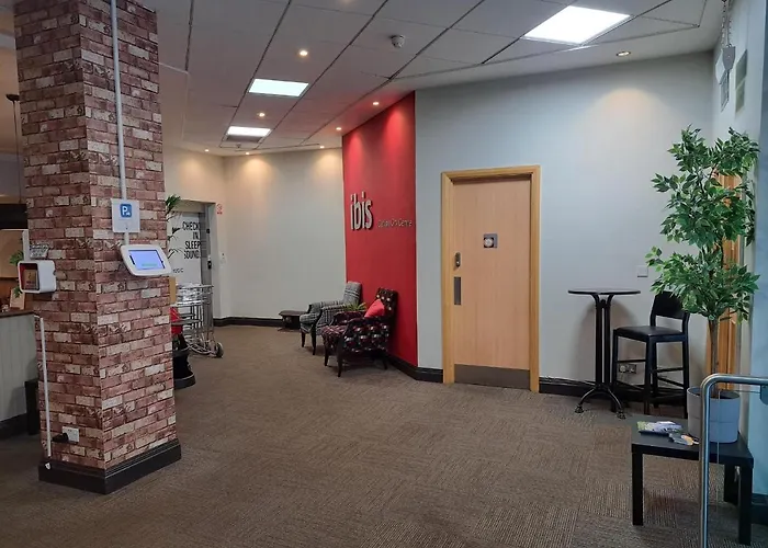 Ibis Centre Hotell 2*