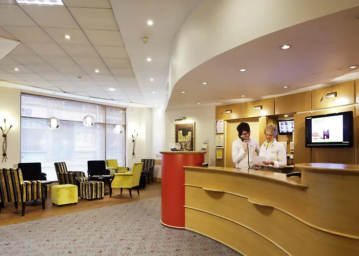 Ibis Centre Hotell 2*