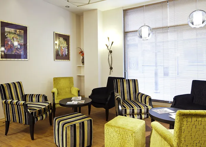 Ibis Centre Hotell 2*