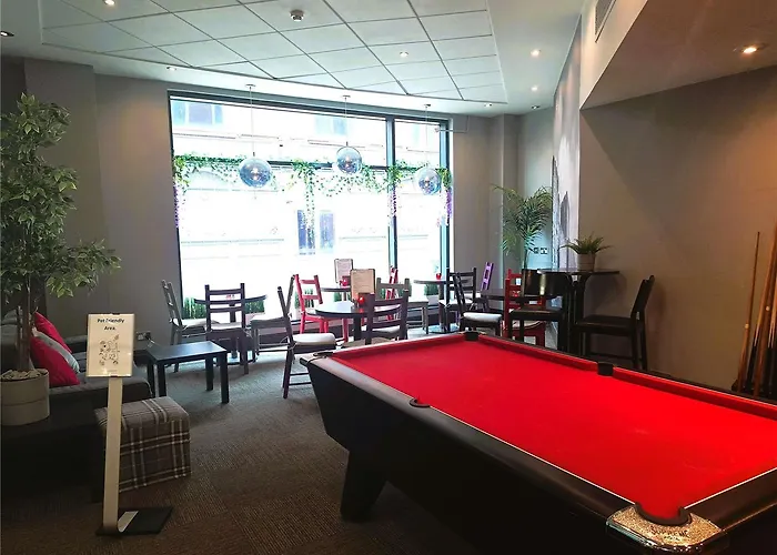 Ibis Centre Hotel 2*