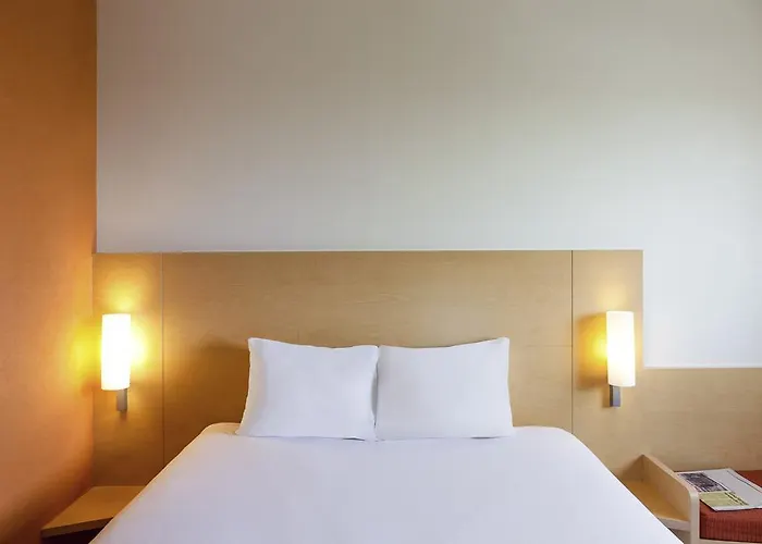 Hotell Ibis Centre 2*