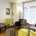 Ibis Centre Otel 2*