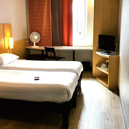 מלון Ibis Centre 2*